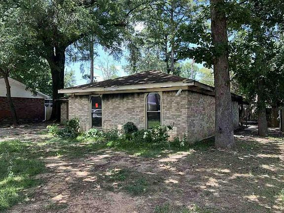 2nd image of 1012 Jp Wright North Loop Rd