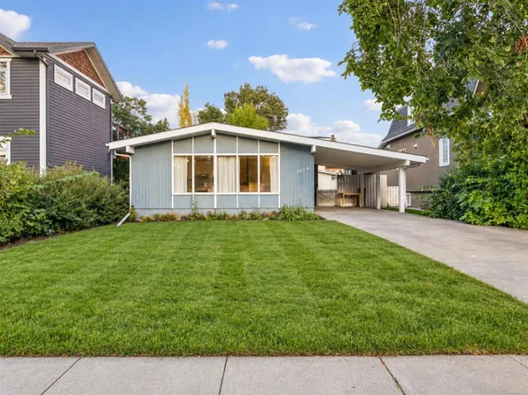 3608 W Centre B St NW, Calgary, AB T2K 0V8