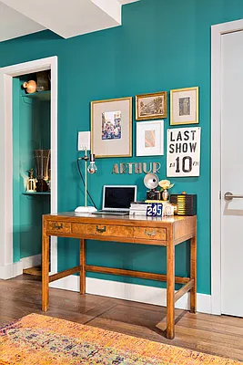 Rented by Compass | media 21