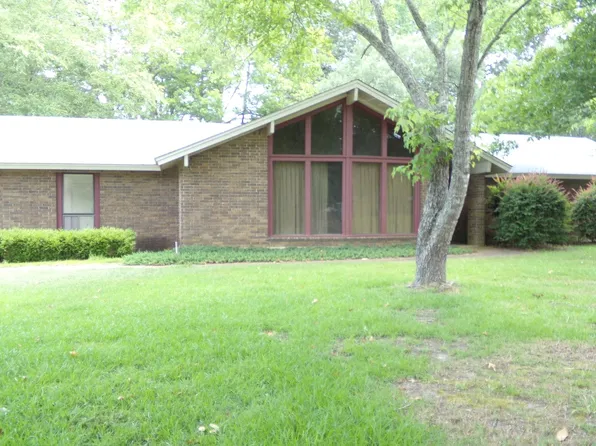 706 Hundred Oaks Dr, Ruston, LA 71270