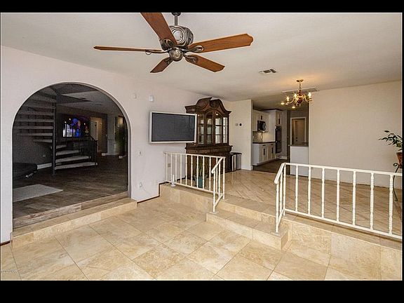 5th image of 2498 Wood Ln