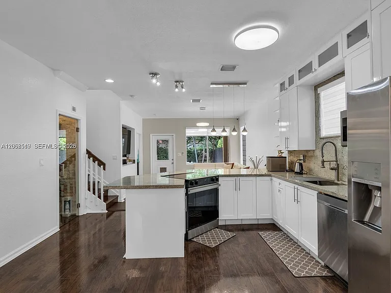 8956 SW 215th Ln — Photo 39
