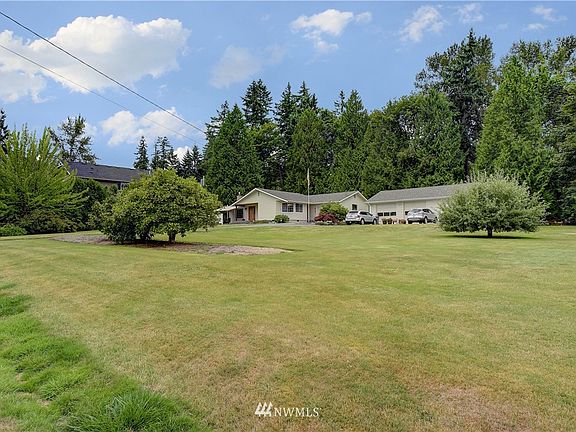 3rd image of 8107 142nd Street NE