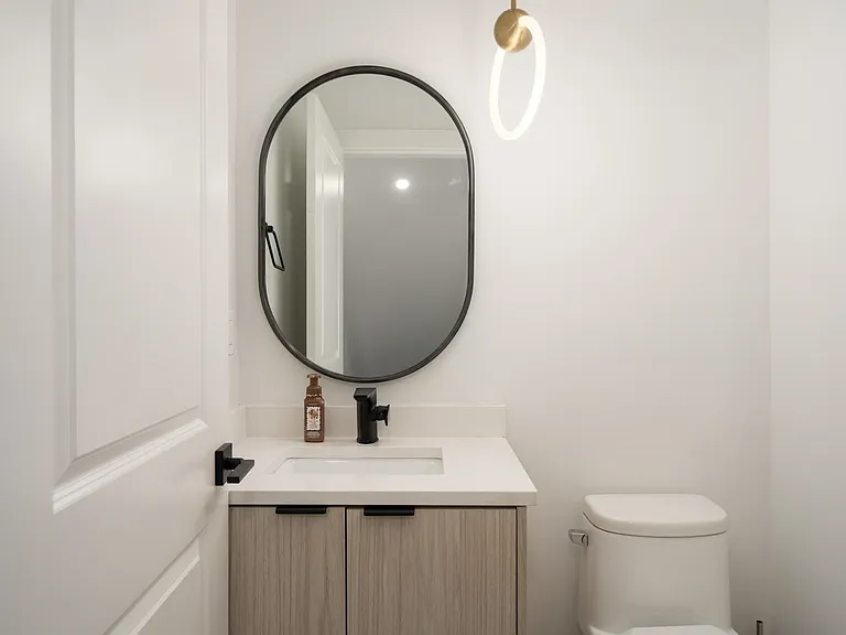 15950 Alder Pl #2 — Photo 9