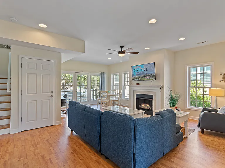 2219 E Pelican Dr — Photo 11
