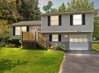 8371 Warbler Way, Liverpool, NY 13090