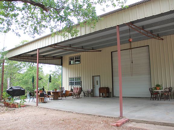 2nd image of 270 Dogwood Ln