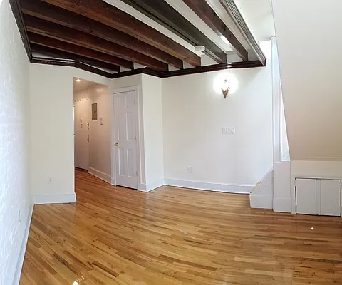 Rented by Keller Williams NYC | media 30