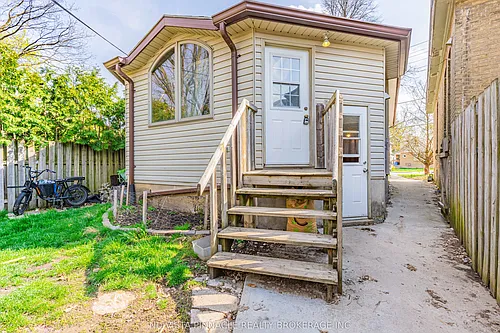 132 Wharncliffe Rd N #BACK Photo 1