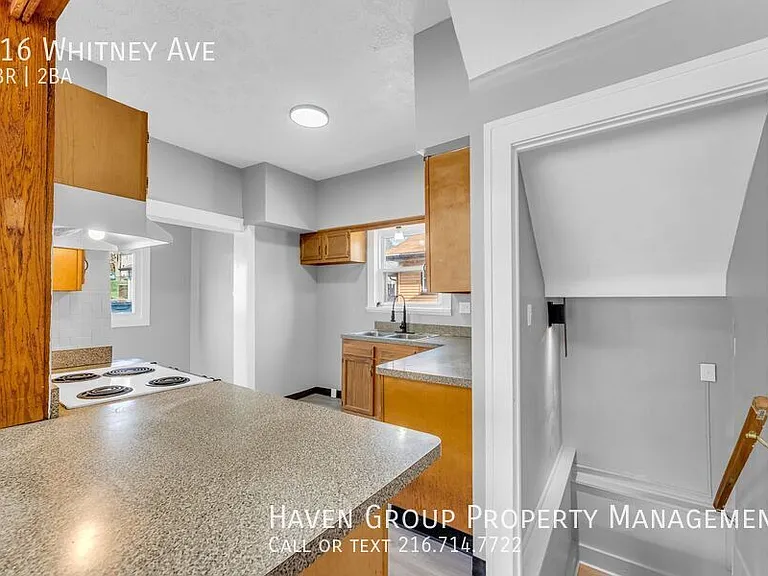 516 Whitney Ave — Photo 14
