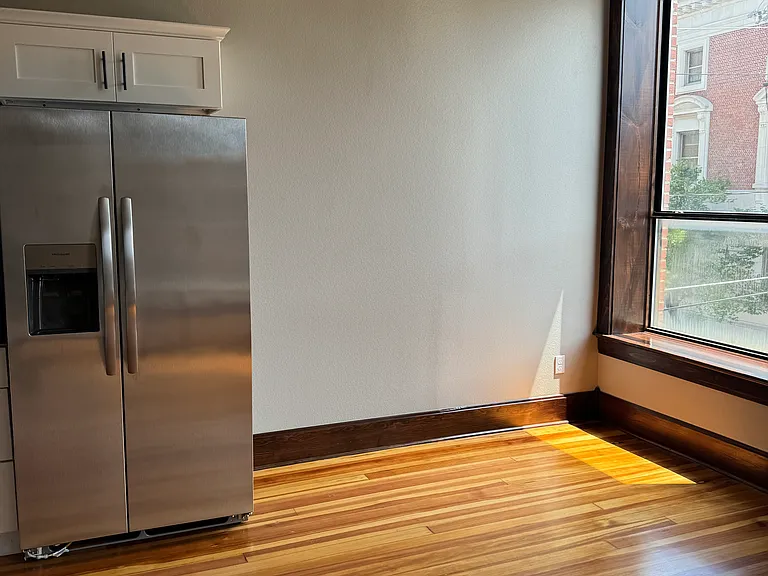 223 W 3rd St #201 — Photo 2