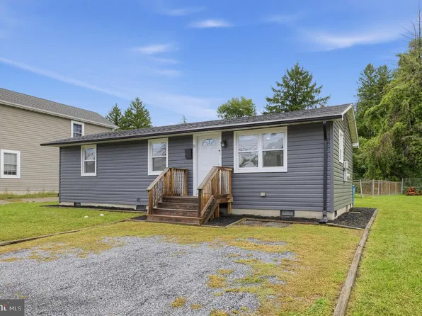 11 S Caesar Rodney Ave, Camden Wyoming, DE 19934