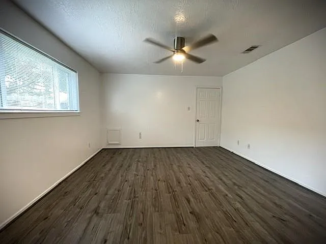 15523 Pensgate St — Photo 15