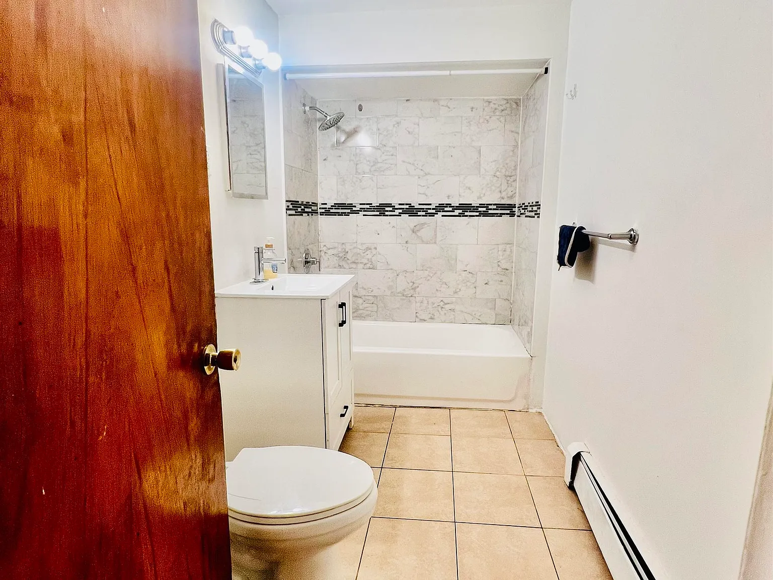 4 bed, 1.0 bath, $3,300 — Photo 4