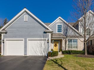 584 Wharton Dr, Lake Forest, IL 60045