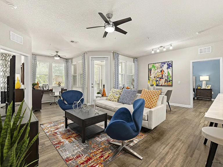 Art Avenue Apartments — Photo 8