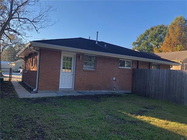 2 bed, 1.0 bath, 850 sqft, $1,400 — Photo 3