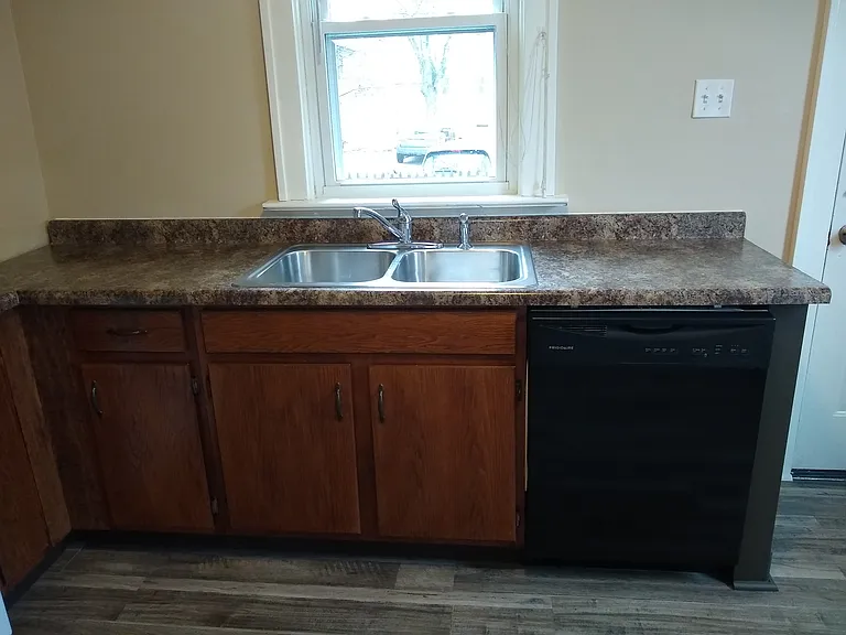 2658 Deming Ave — Photo 17