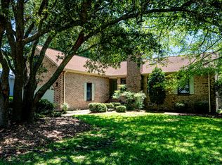 5722 Gondolier Dr, New Bern, NC 28560