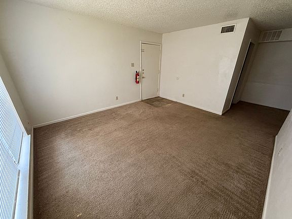 4th image of 4308 Lake Rd APT B