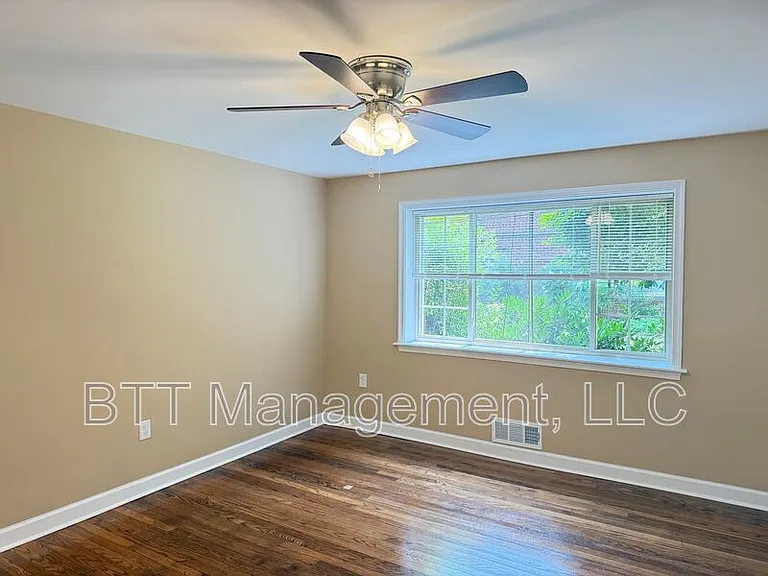 8804 Bradford Rd #1 — Photo 9