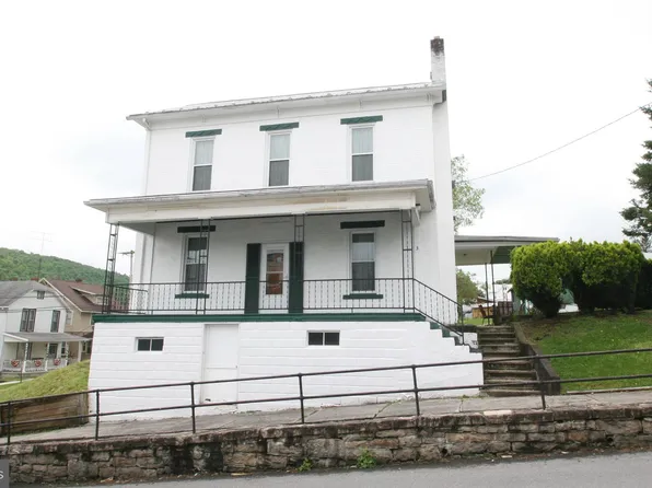 3 W Halley St, Mount Union, PA 17066