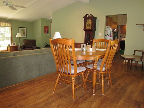 4th image of 1944 W Red Cedar Dr