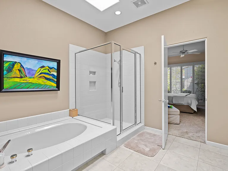 461 Desert Holly Dr — Photo 14