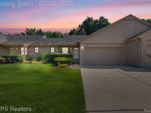 23572 Suttons Bay Dr, Clinton Township, MI 48036