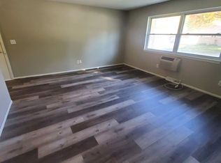 141 Morris St APT 2, Pewaukee, WI 53072