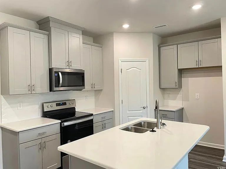 103 Joneshaven Dr — Photo 18