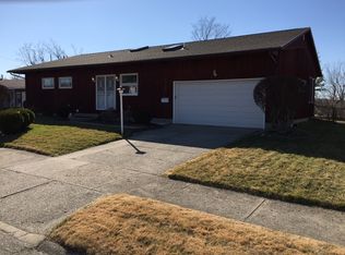 1709 S Brookhollow Dr, Springfield, OH