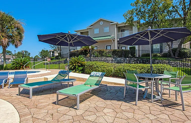 Marcus Pointe Grande Apartment Homes — Photo 42