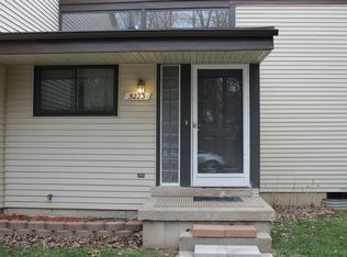 5223 Orchard Grove Dr #12, Flint, MI 48507