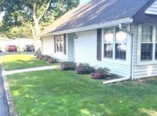 435 Arlington Dr UNIT C, Ridge, NY 11961