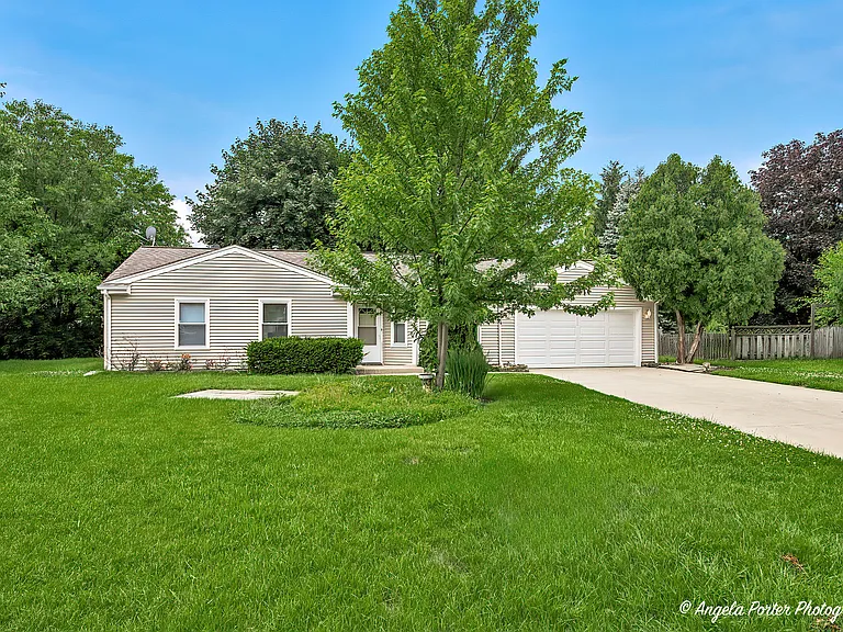 3287 Medford Ct — Photo 1