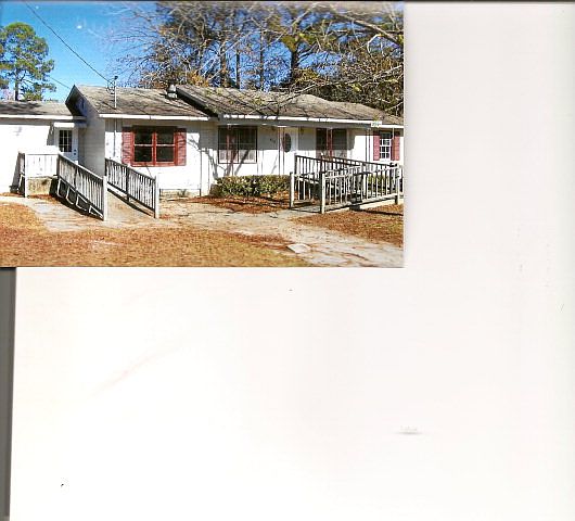 1st image of 404 Giddens Dr