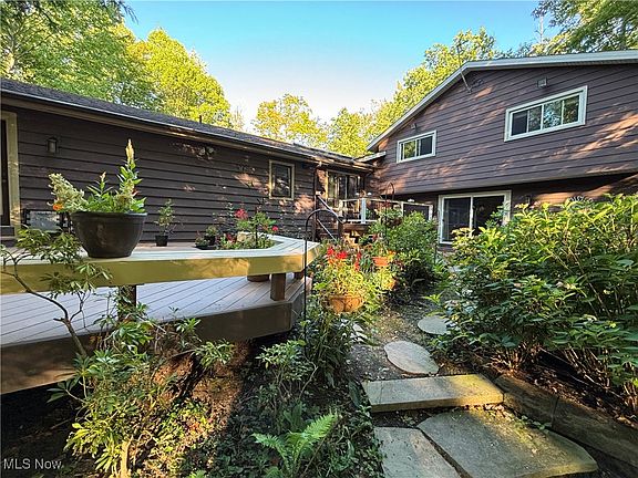 3rd image of 7473 Shadowbrook Dr