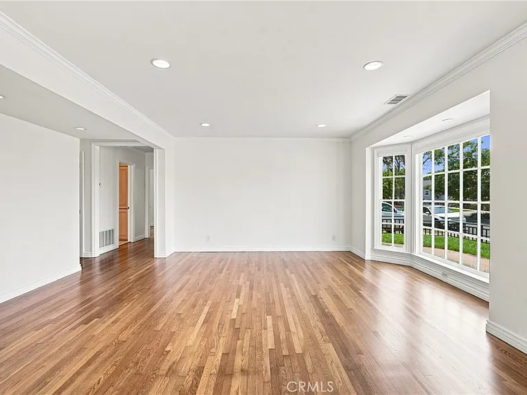 1408 Harkness St — Photo 10