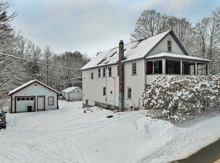 11 White Plains Rd, Webster, NH 03303