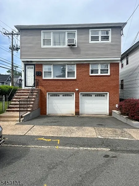 1 Crescent Ct #2