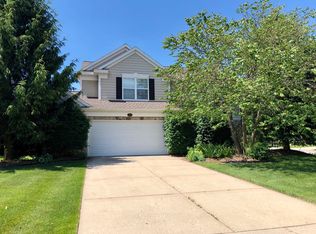 703 Maple Hill Ct SE, Ada, MI 49301