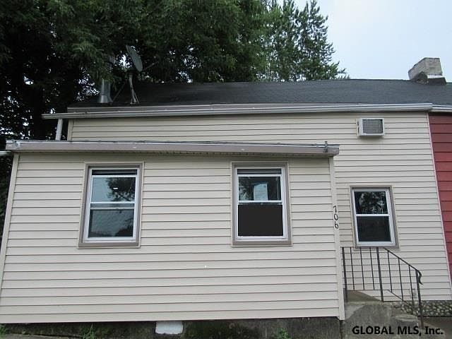 1st image of 706 1st Ave