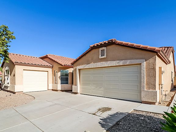 3rd image of 22996 W Papago St