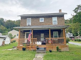 346 Thomas St, Hollsopple, PA 15935