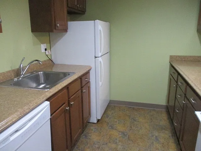603 S Trenton Ave — Photo 2