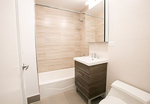5th image of 210 W 70th St APT 1107