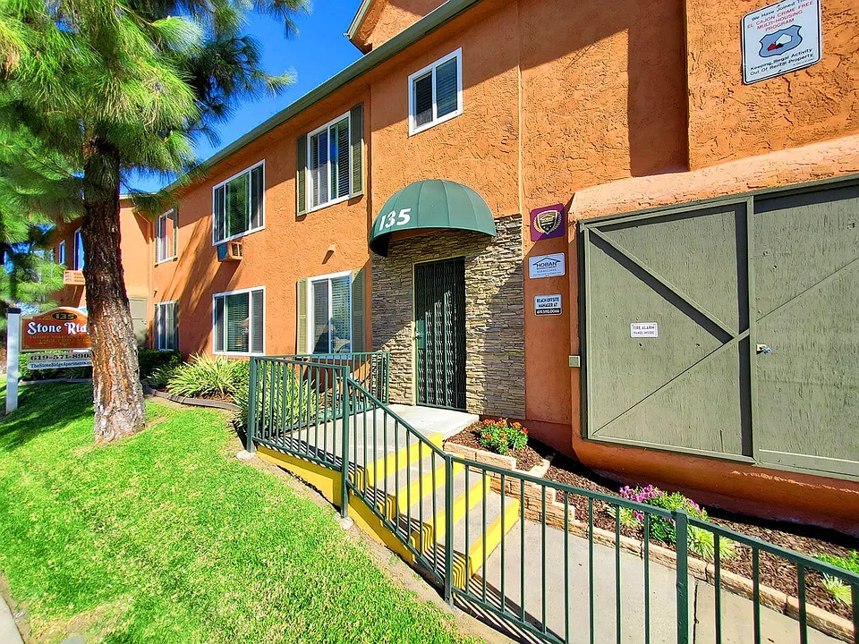 Stoneridge Apartments!
