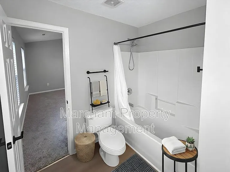 329 Riverside Chase Cir — Photo 23