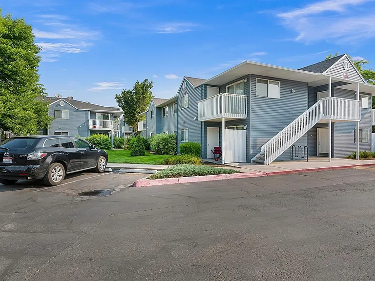 Rock Pointe Apartments — Photo 27